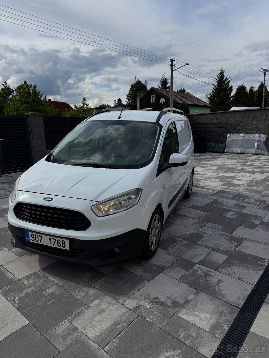 Ford Courier 1.5 TDCi – 2015 – připraven na práci