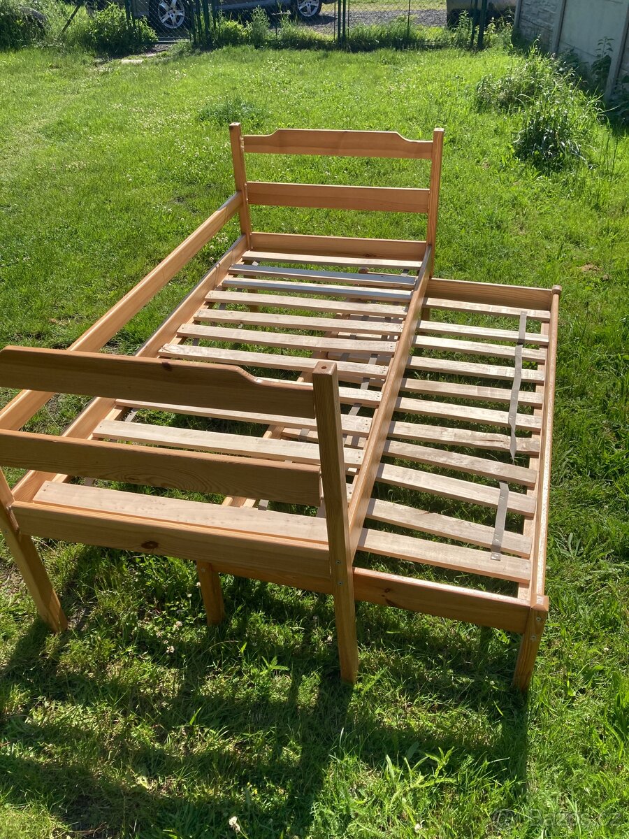 Daruji dřevěnou postel