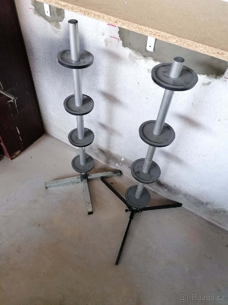 Stojan autokol