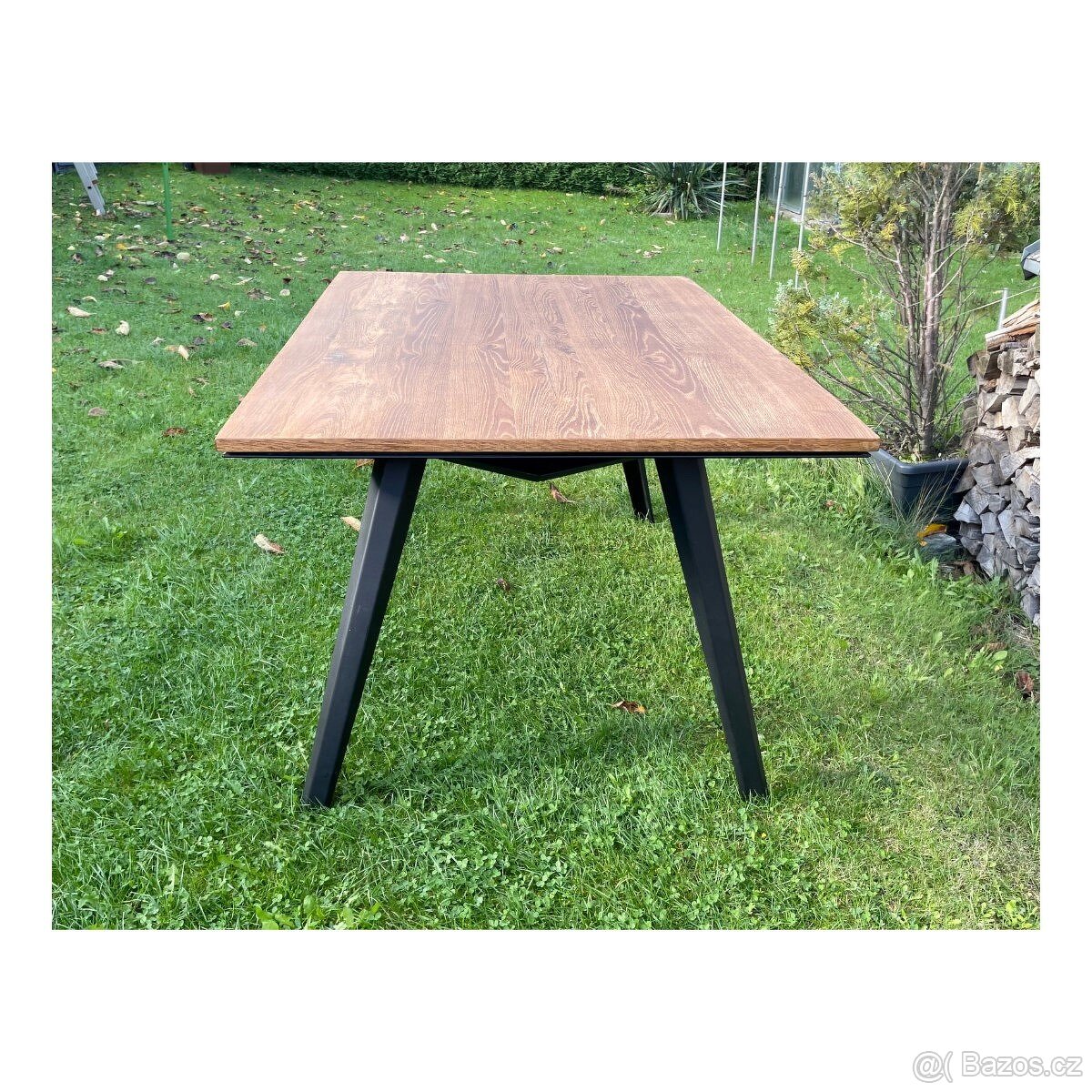 Jídelní stůl – City 140 cm, dřevo + kov
