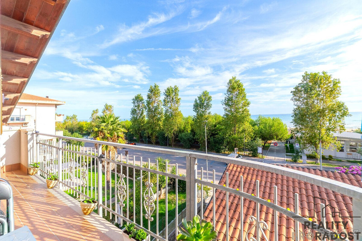 Prodej bytu 3+kk 100 m² Silvi, Itálie