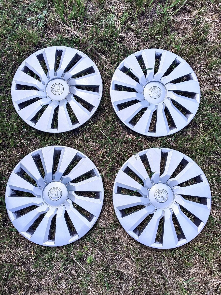 Poklice Škoda Scala 16"