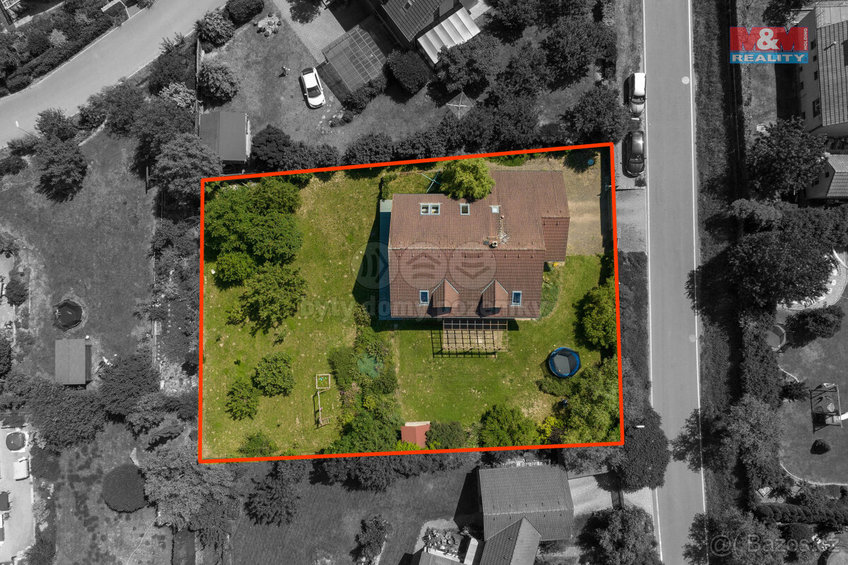 Prodej domu, 240 m², zahrada 1000m², obec Mořina, Berounsko
