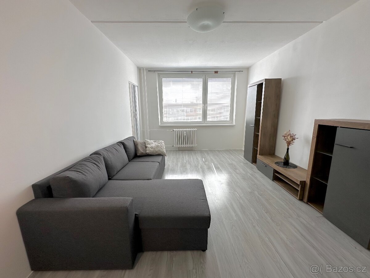 Pronájem bytu 2+kk, 40 m² – Františka Malíka, Most