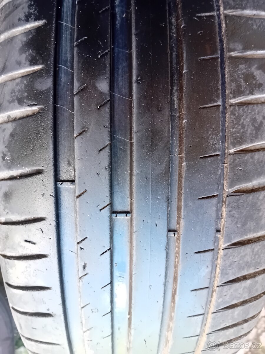 Prodám Sadu pneu 225/45/19 Michelin Letni