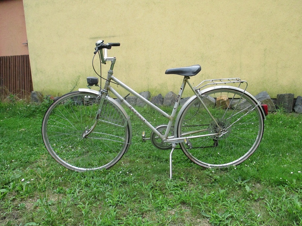 Dámské kolo Favorit