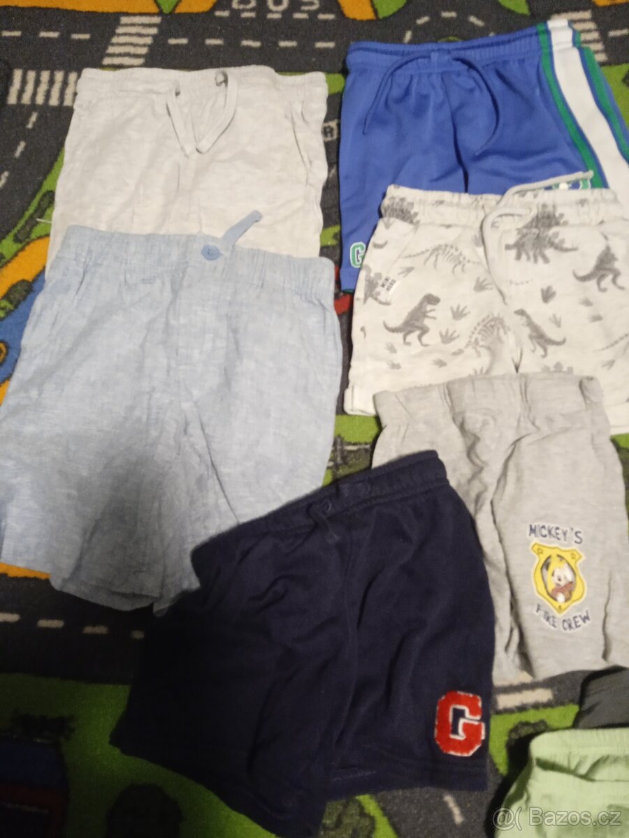 Prodám chlapecké obleceni 92 až 116