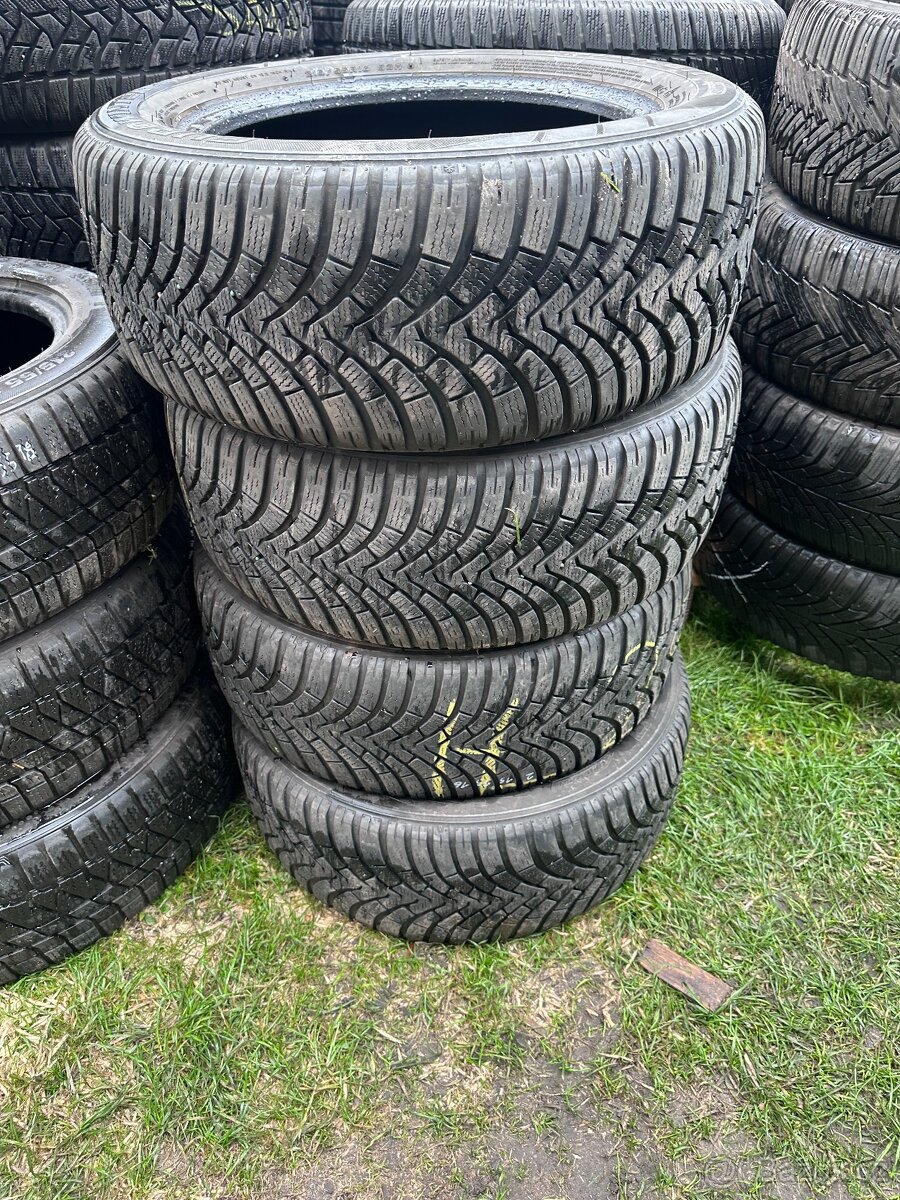Zimní sada pneu 215/55 R16 - Falken