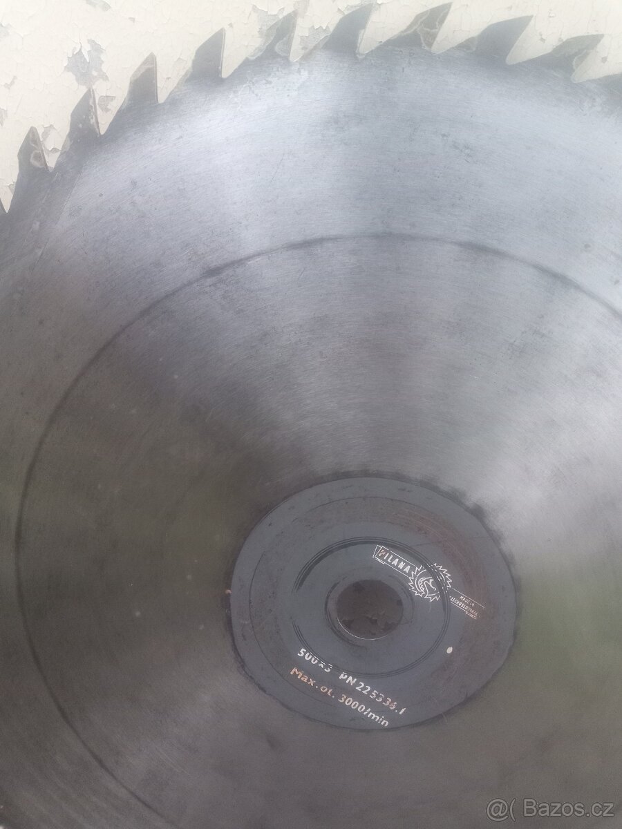 Okružní pila Zn.Pilana