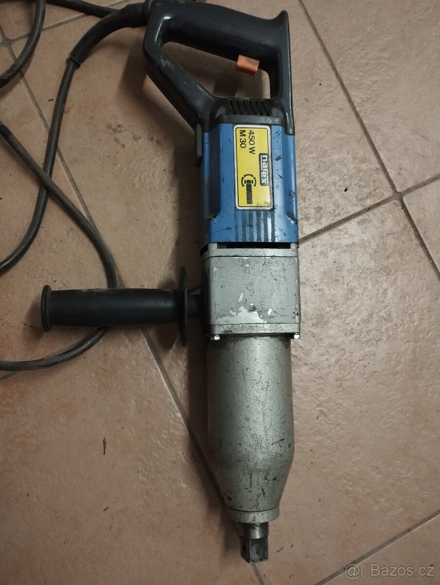 Narex rázový utahovák esr 30