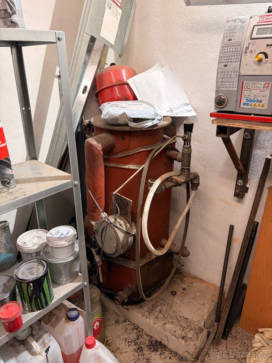 Kotel na vyjetý olej