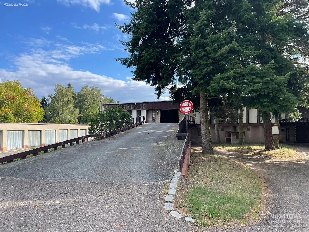 Garáž Nový Hradec Králové Mrštíkova