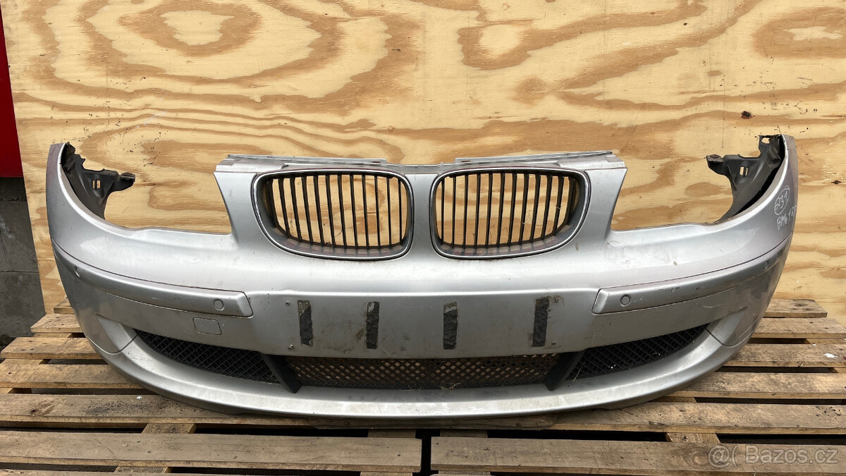 231. PŘEDNÍ NÁRAZNÍK BMW 1 E87