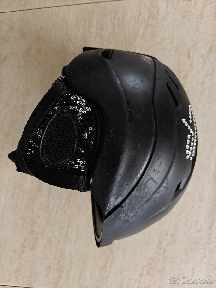 Lyžařská helma 58-60