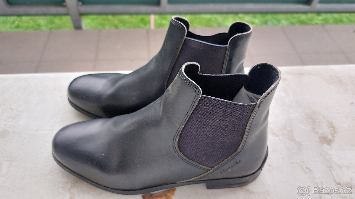 Dětská jezdecká perka 500