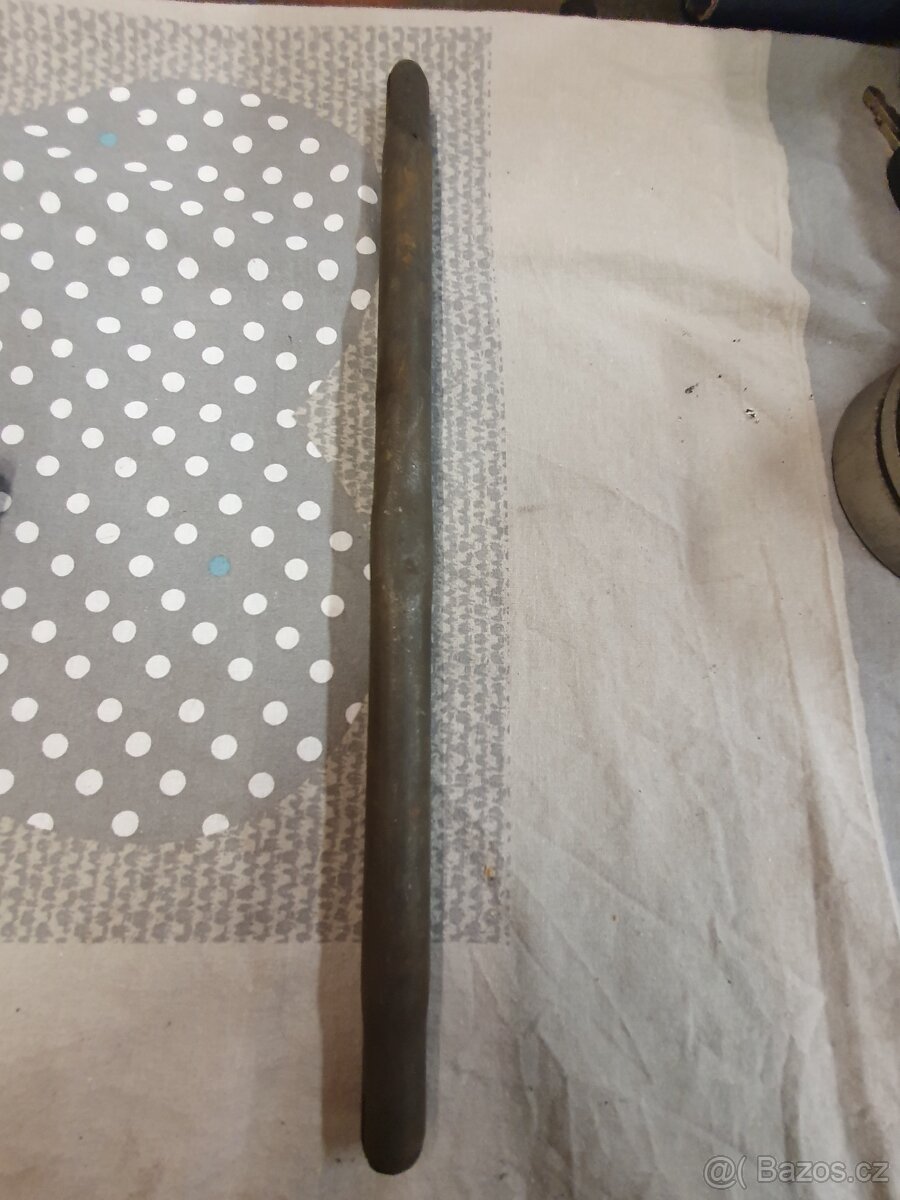 Skoda. Tyč řízení