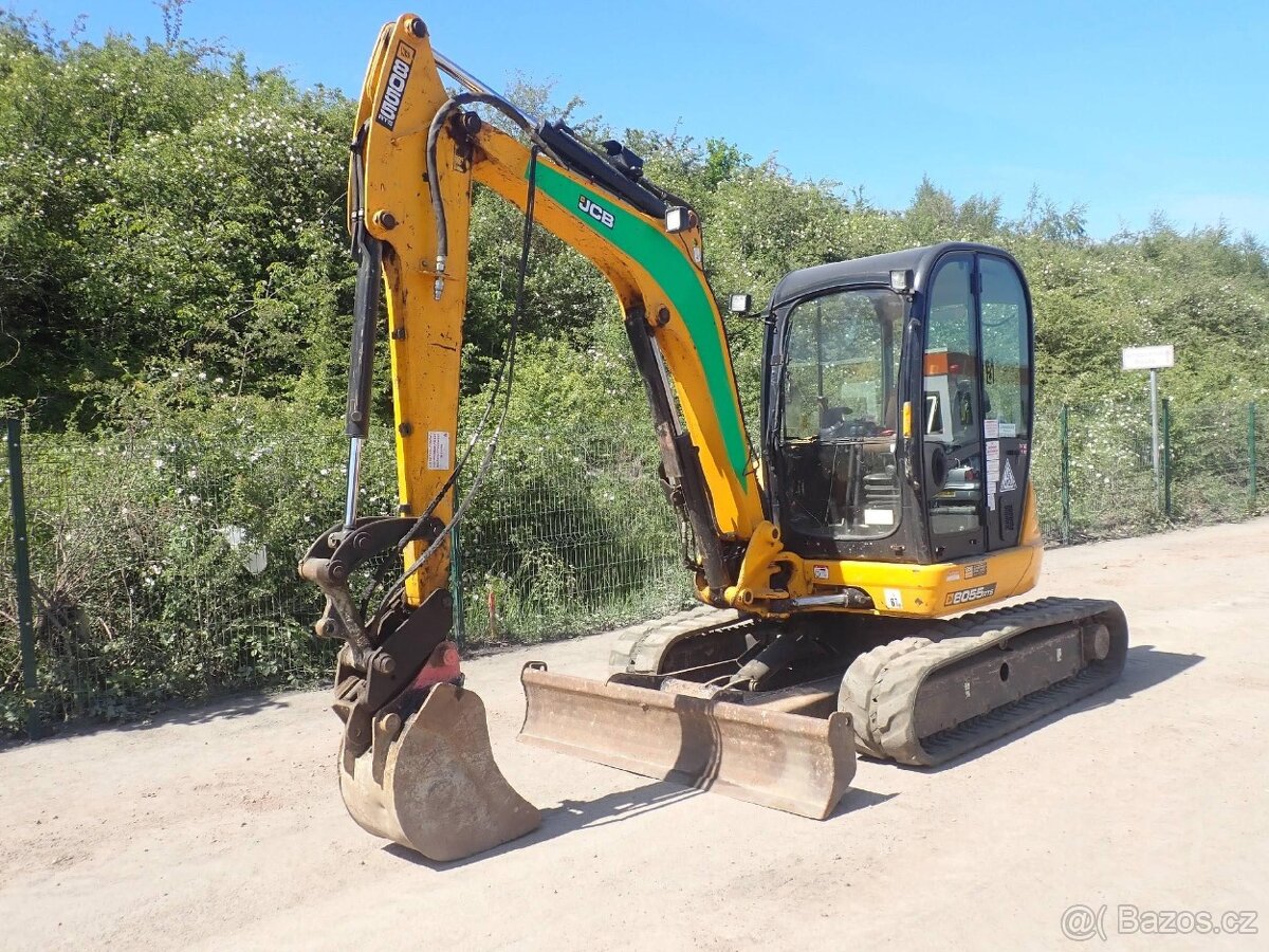 Pásový bagr JCB 8055 RTS