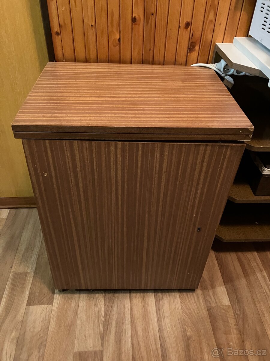 Šicí stroj Lucznik