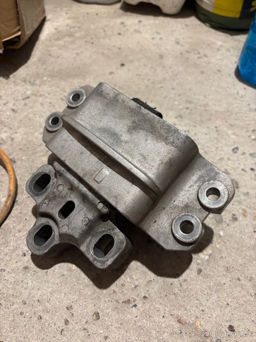 Silentblok převodovky DSG 6Q Octavia 2