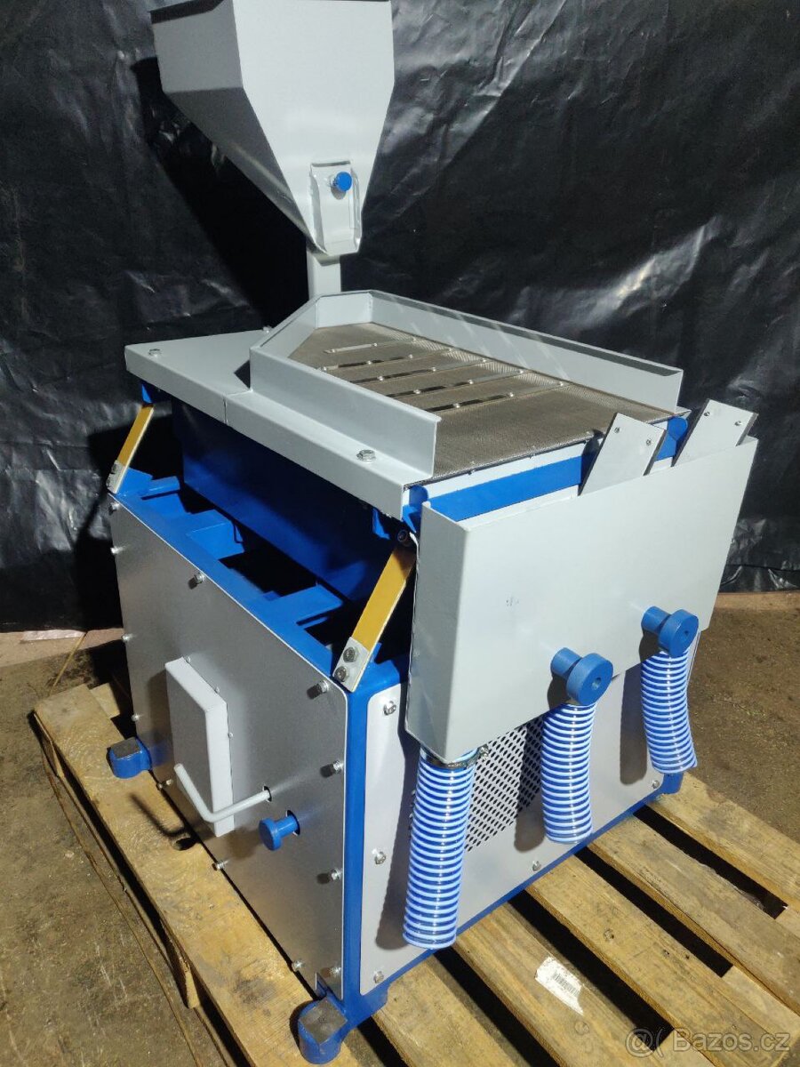 Gravitační čistič WT 0.3 | Pneumatický vibrační stůl