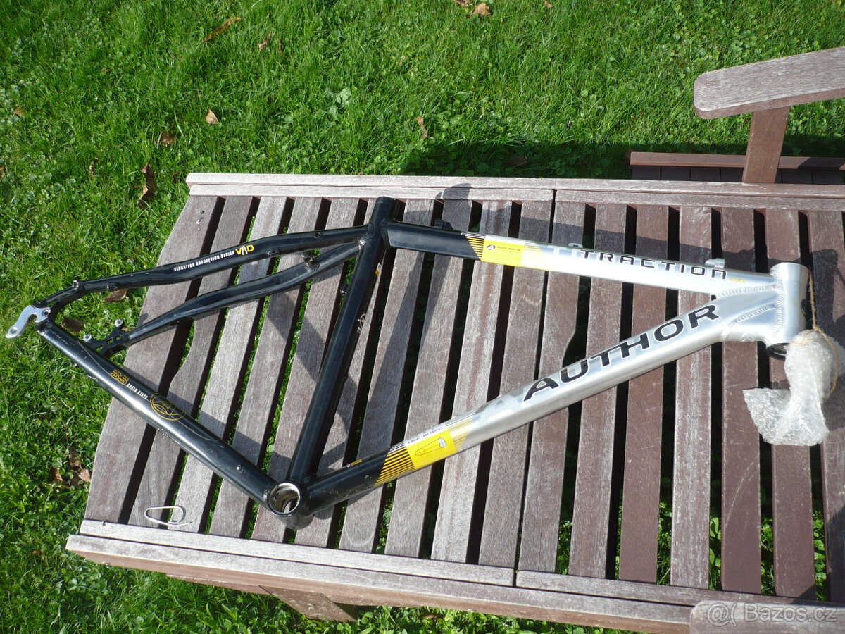 Rám Author Traction velikost 17,5 použitý