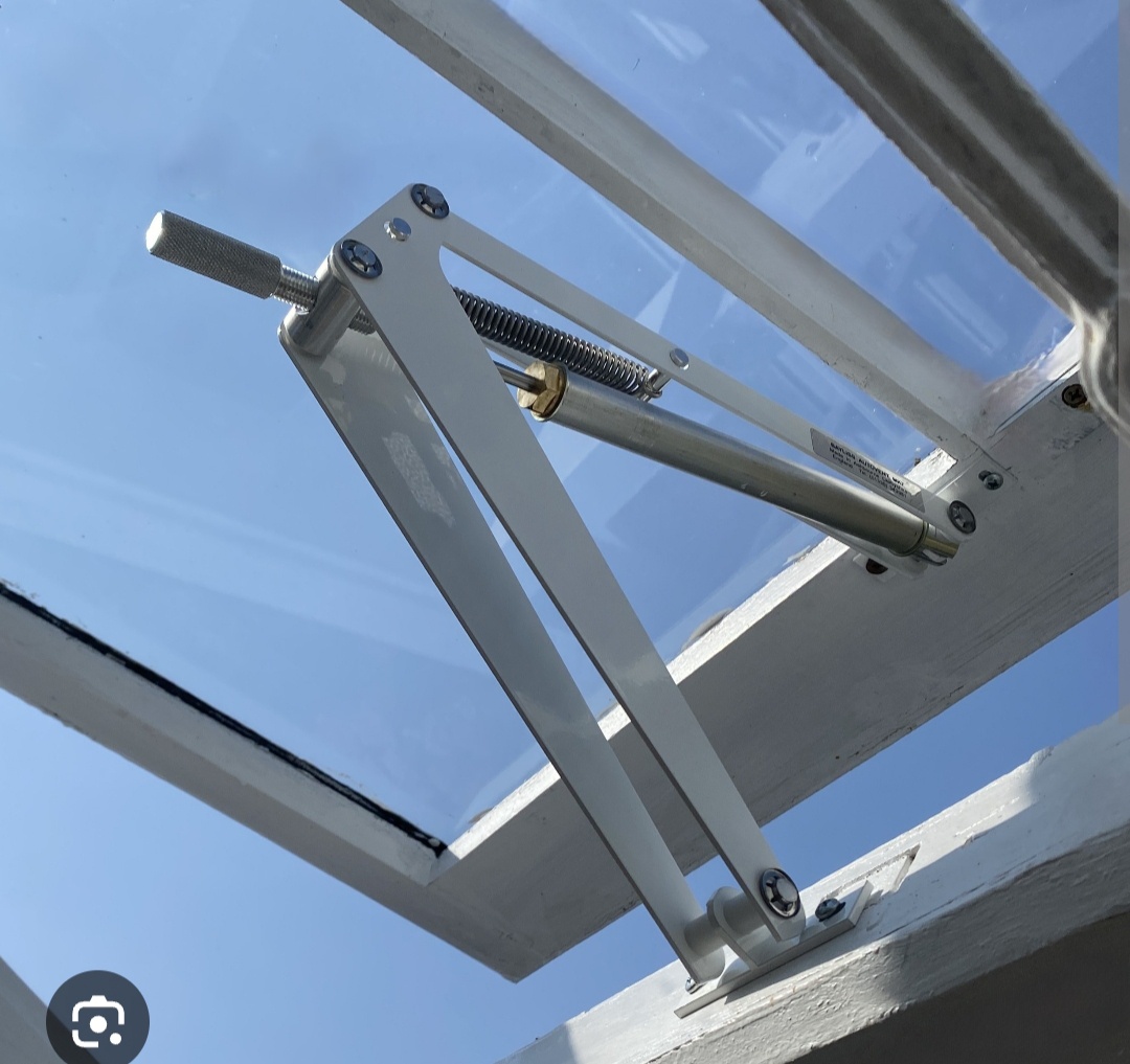 Automatické otvírače oken skleníku_doprava ZDARMA