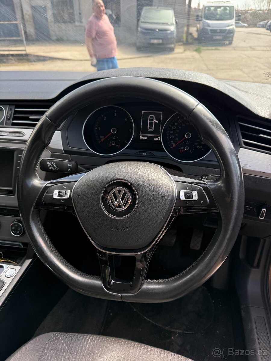 Volant + airbag + krouzek Vw passat B8