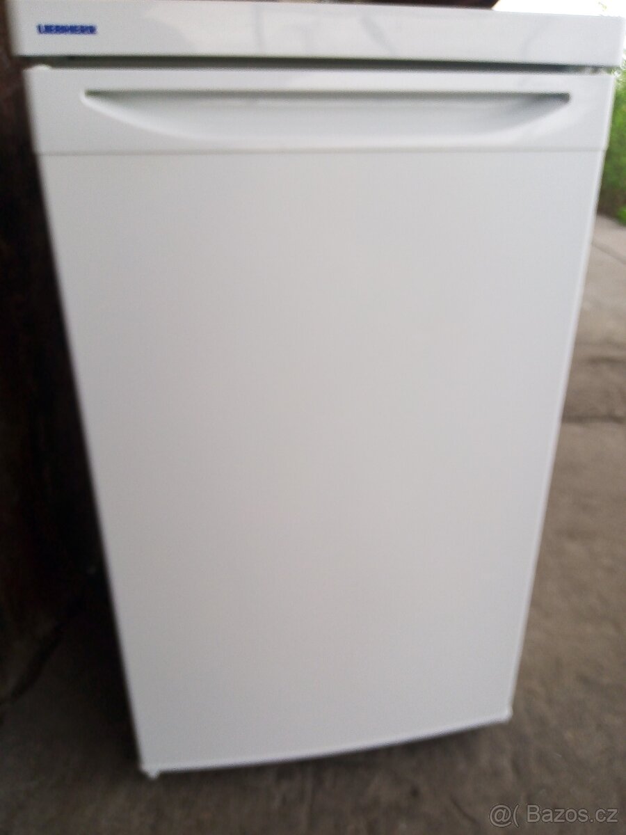 Lednička Liebherr ( šíře 50 cm )