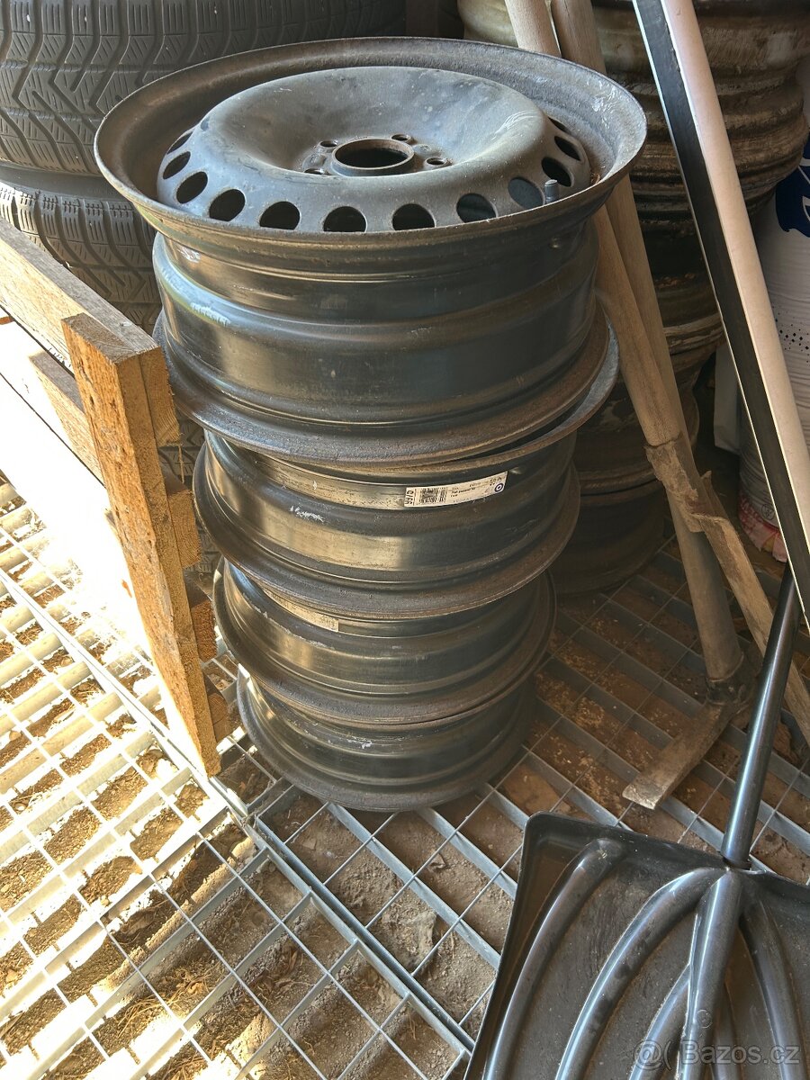 Prodám disky na Volvo V50 5x108 16 palců