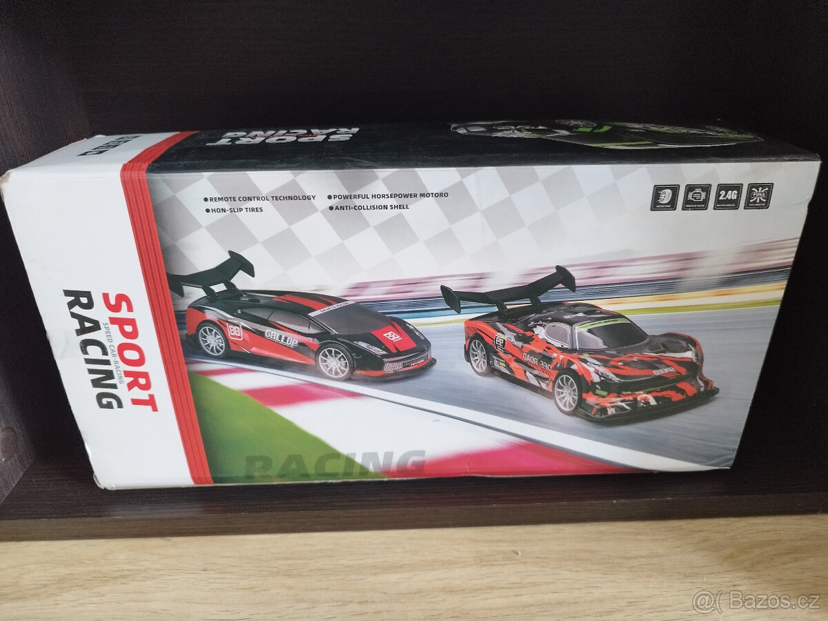 Auto na dalkové ovladání 1:16