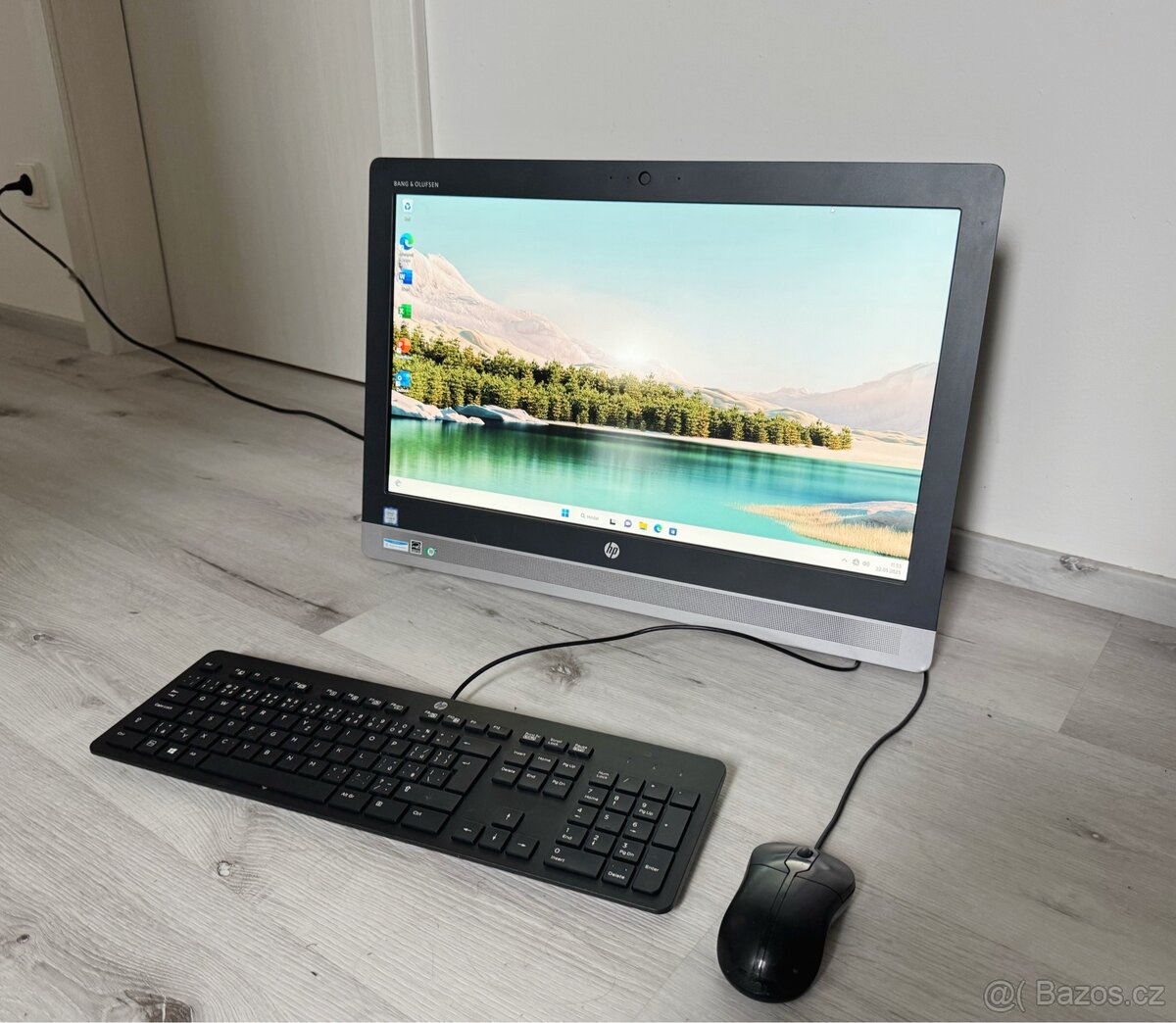 HP EliteOne 800 G2 23" - i3 | 8GB RAM | 256GB SSD | W11