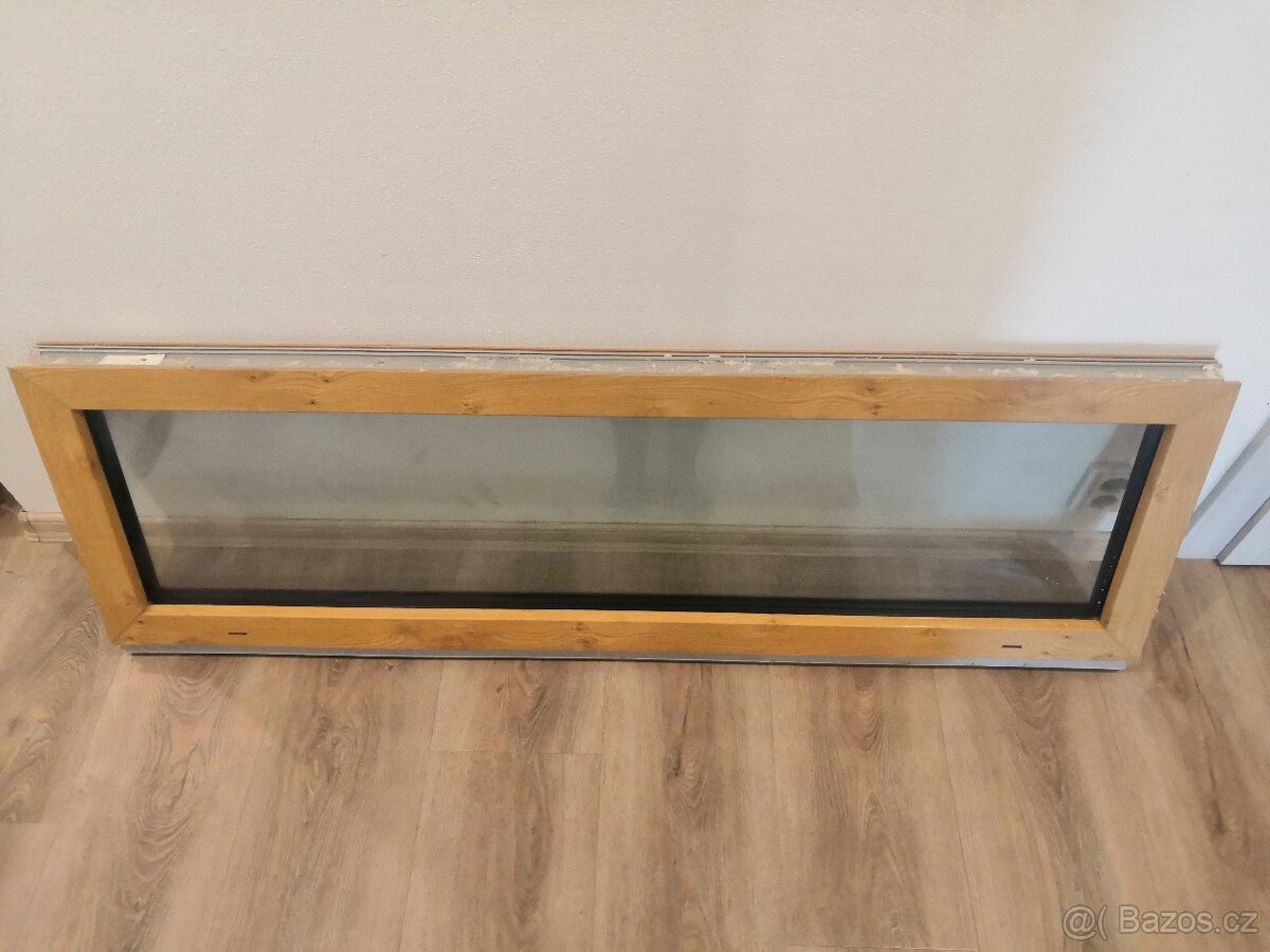 Nabízím použité plastové okno, trojsklo, 1480x480mm