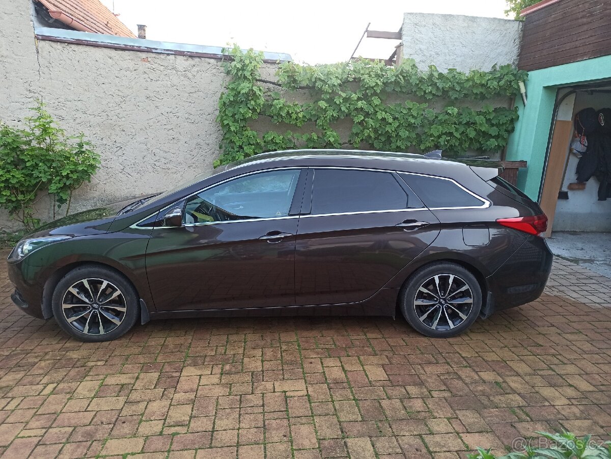 HYUNDAI i40 1,7CRDi 104kW automat