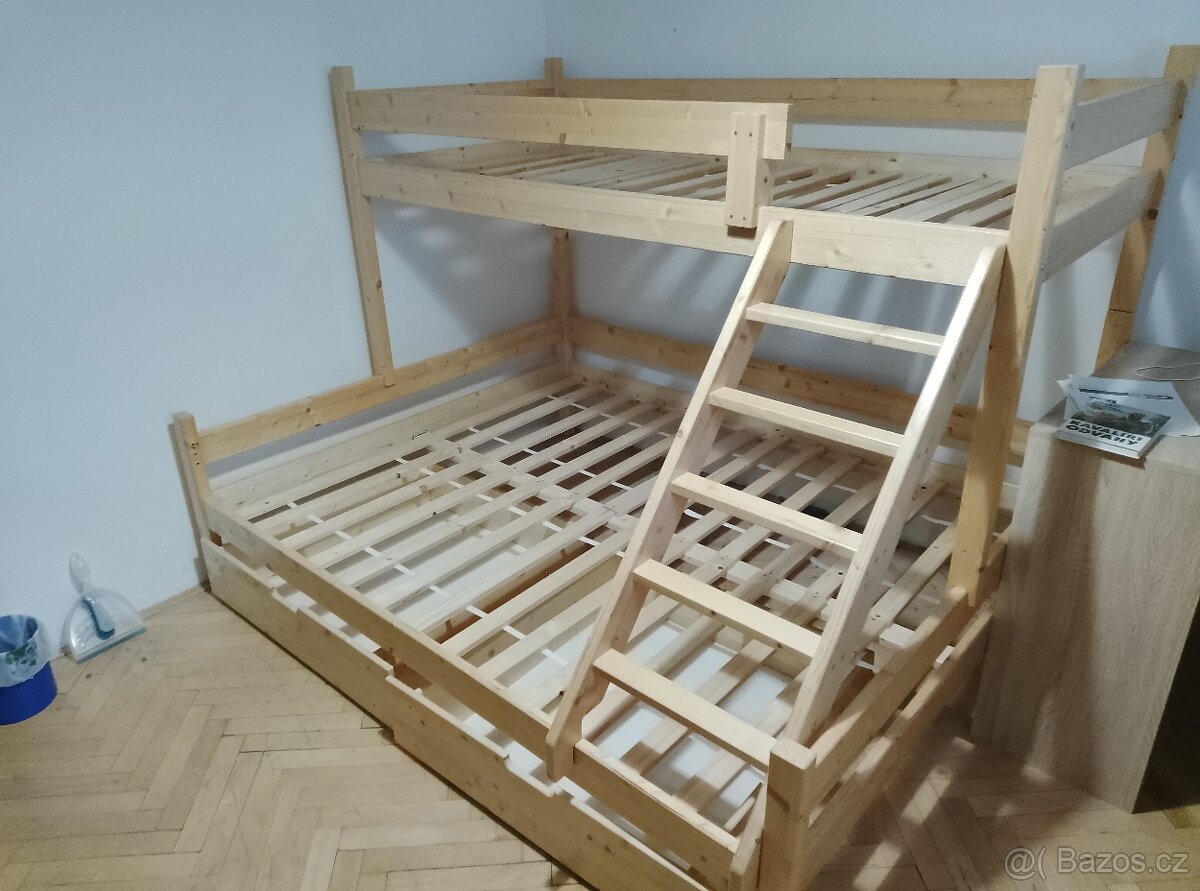 Prodám dětskou patrovou postel
