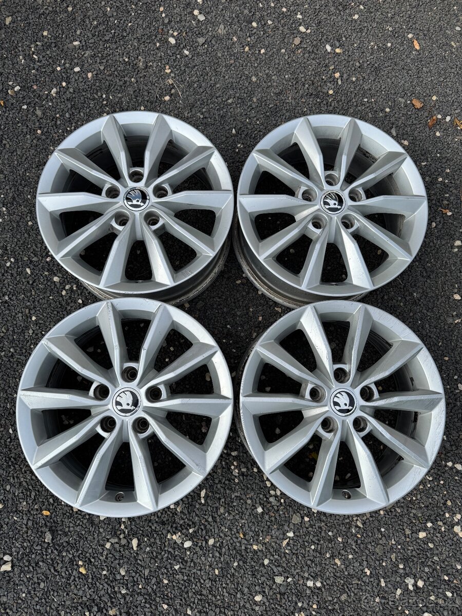 Sada alu kol Škoda Minoris R16 5x112