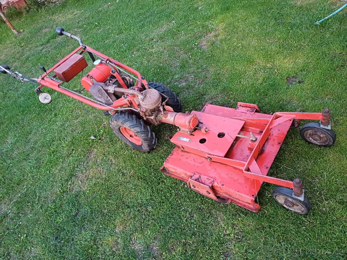 Mf 70 s příslušenstvím