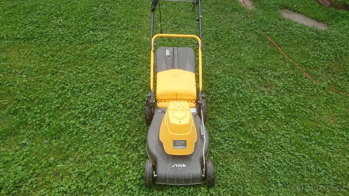 Elektrická sekačka s pojezdem