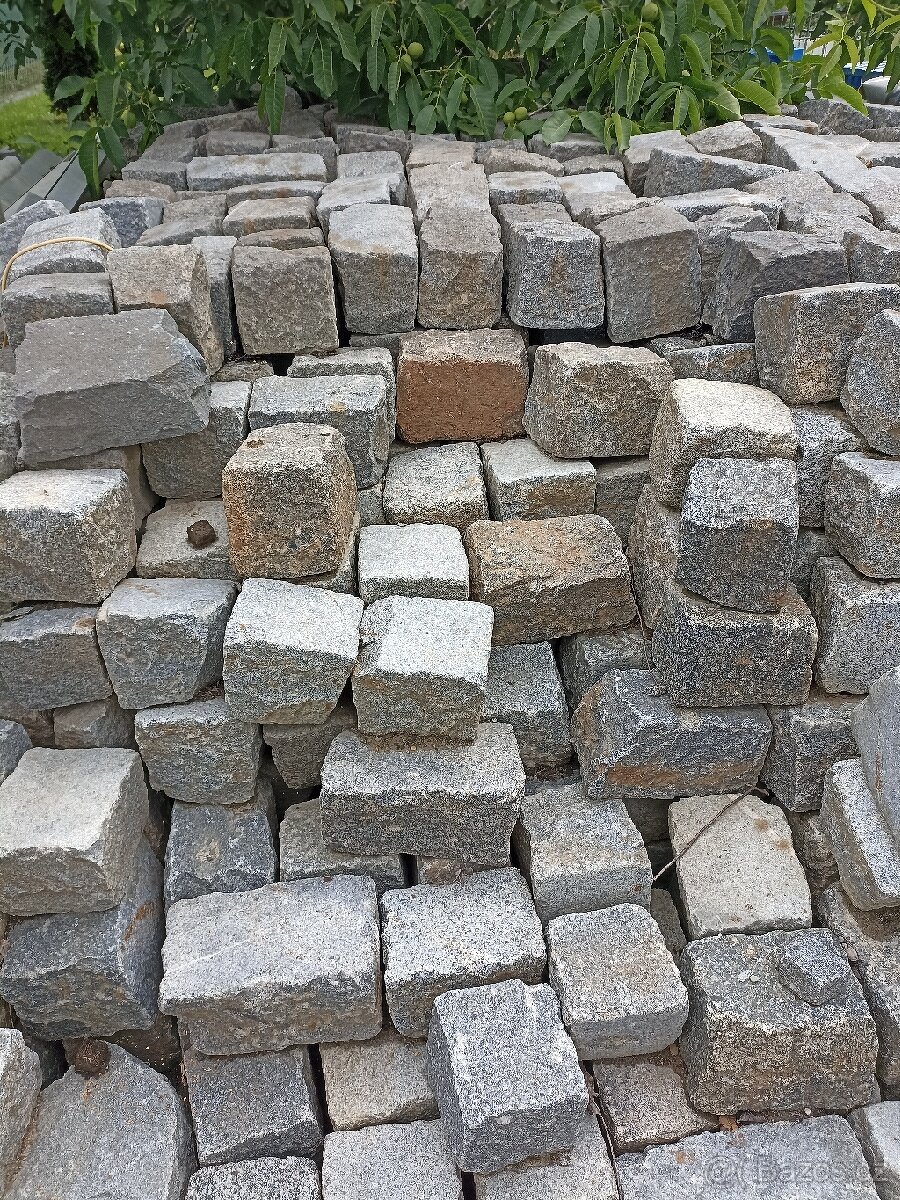 Žulové kostky - kočičí hlavy