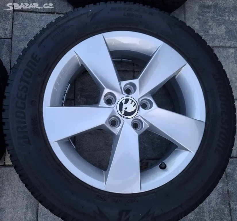 Kola zimní Škoda Fabia 4 15 5X100 ET40 185/65 R15