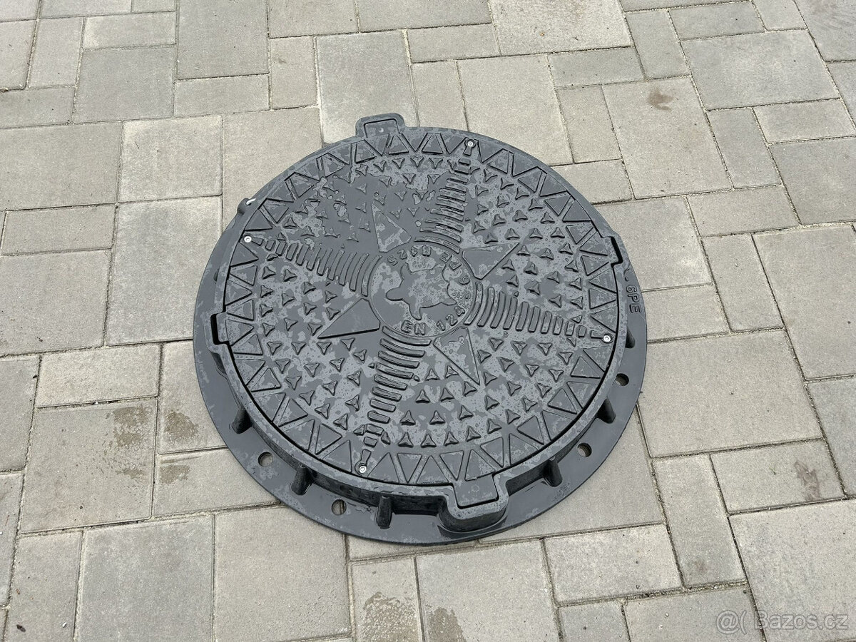 Kruhový kompozitní poklop s rámem B125 průměr 600mm