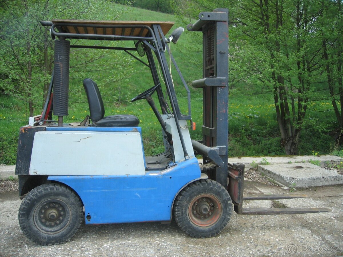 Sháním vysokozdvižný vozík čelní