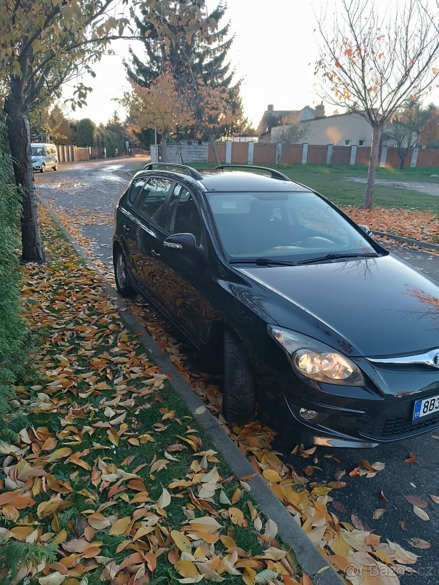 Hyundai i30 1,4 benzin 2011