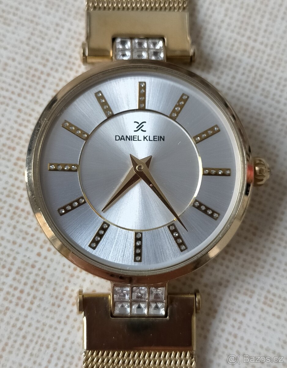 Krásné dámské hodinky Daniel Klein