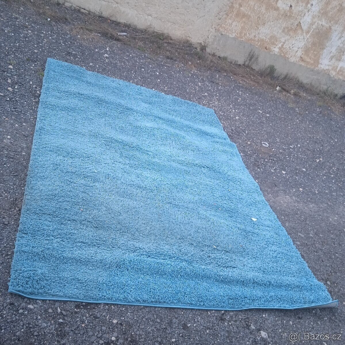 Koberec Obdélníkového tvaru rozměr 190x280cm