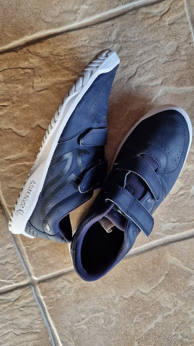 Tenisky modré vel 38