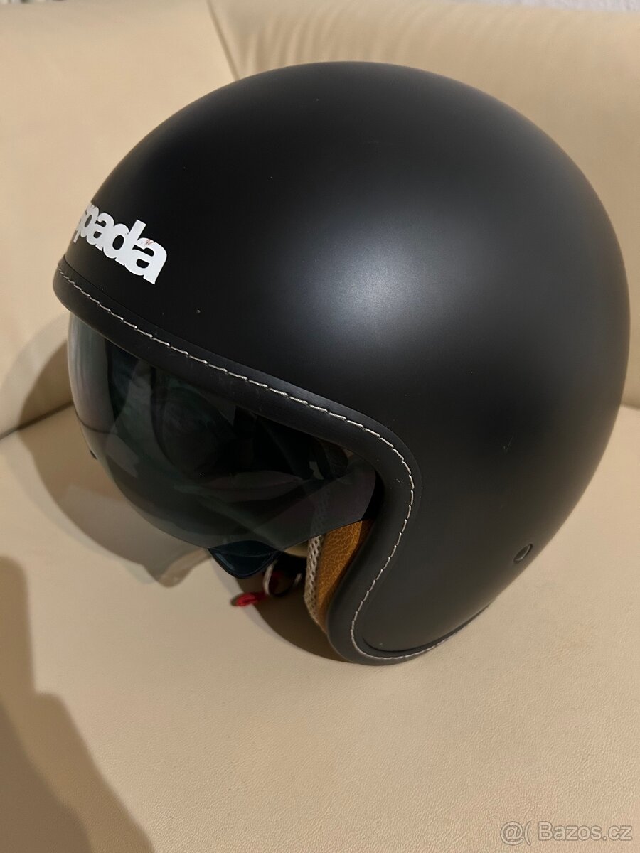 Otevřená helma na motorku Spada