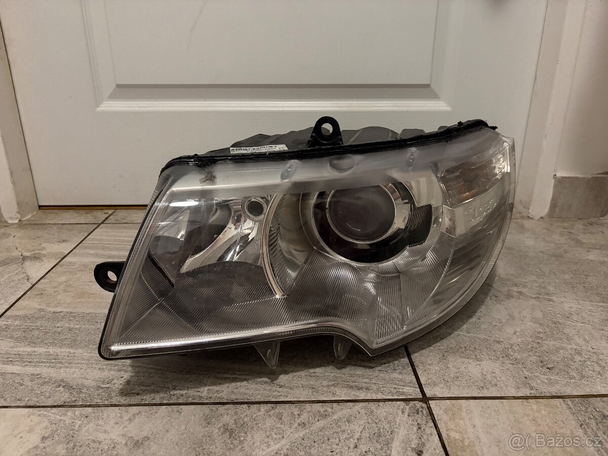 Bi-xenon Škoda Superb 2