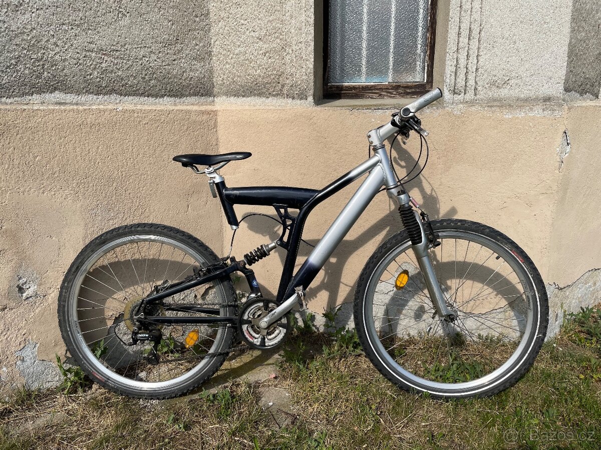 Celoodpružené pánské kolo