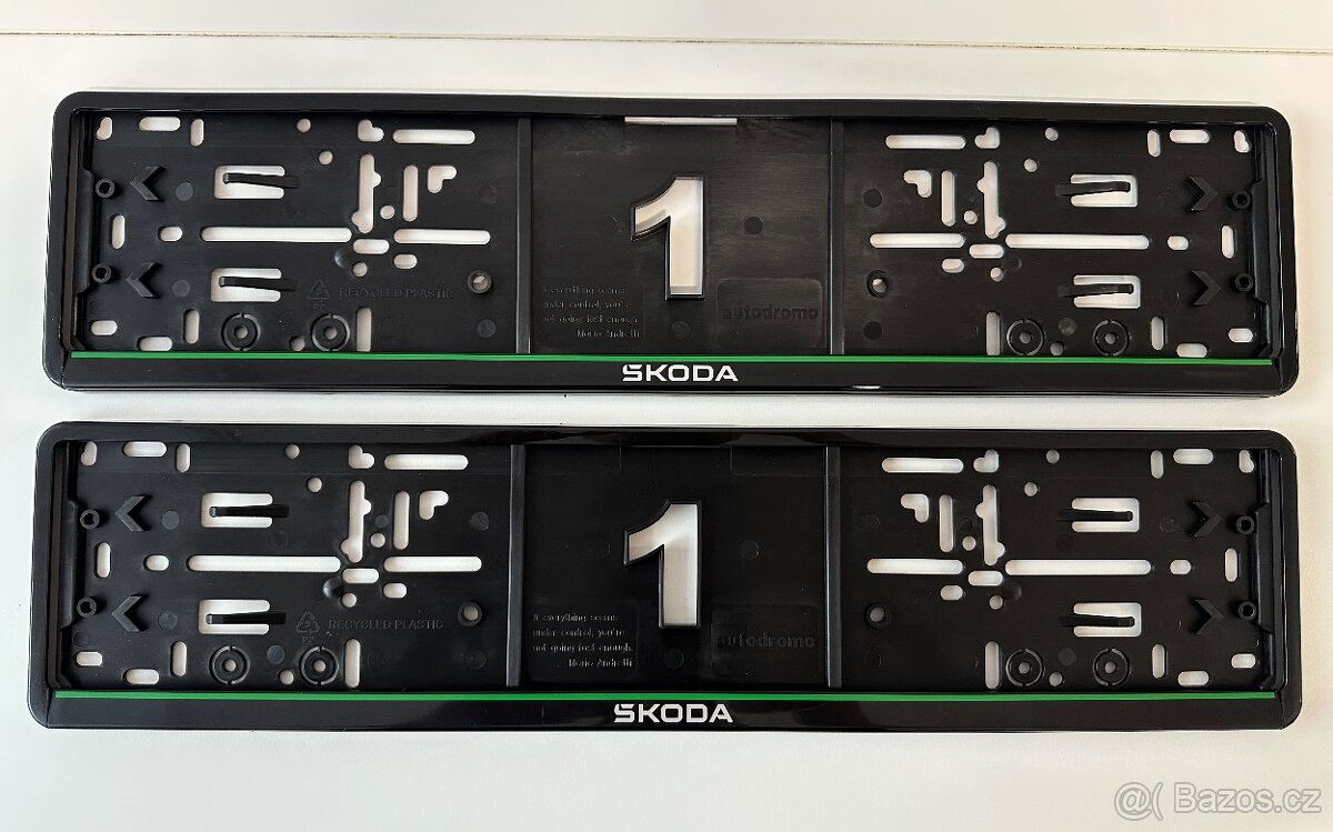 Škoda podložka pod SPZ