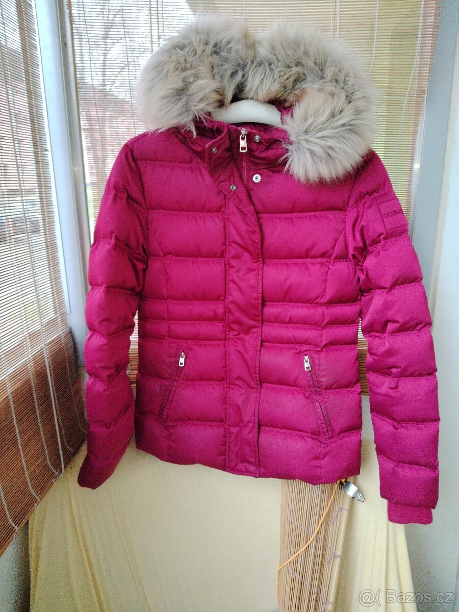 Krásná bunda Calvin Klein /S